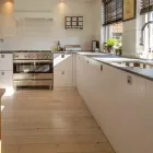 Business 3 image LEMONFRESH Window Cleaners in London Gr