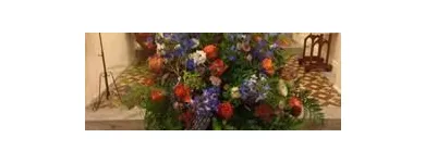Business 2 image FLOWERS FOR ALL OCCASIONS IN TETBURY,UK : TWIG OF TETBURY Tree Services in Tetbury Gl