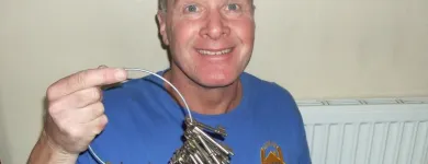 Business 1 image LOCK-ON SECURITY Shopping & Retail in PORTSMOUTH Ha