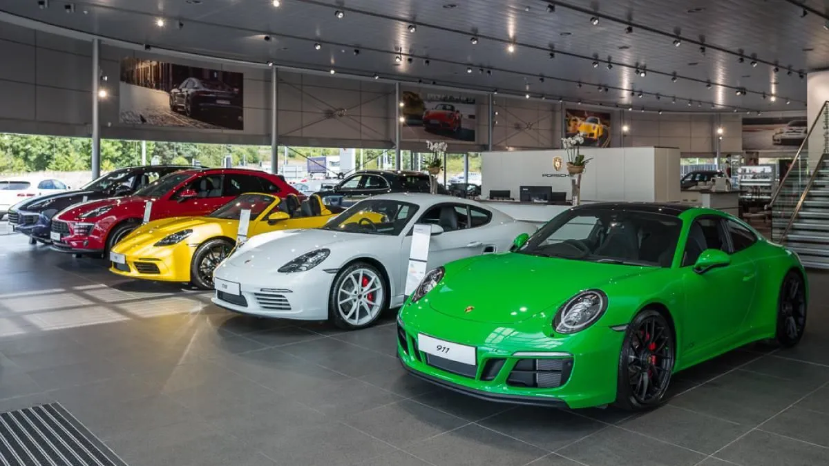 Business 1 image PORSCHE CENTRE WOLVERHAMPTON