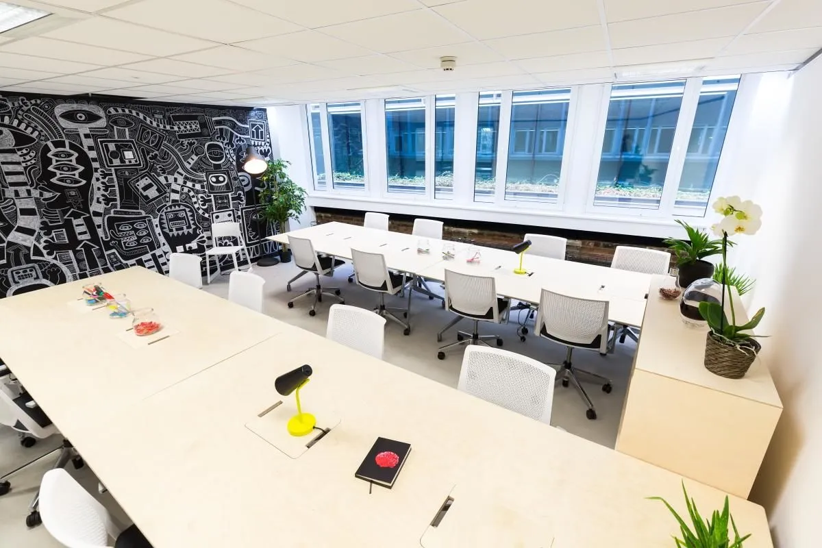 Business 10 image TMRW HUB