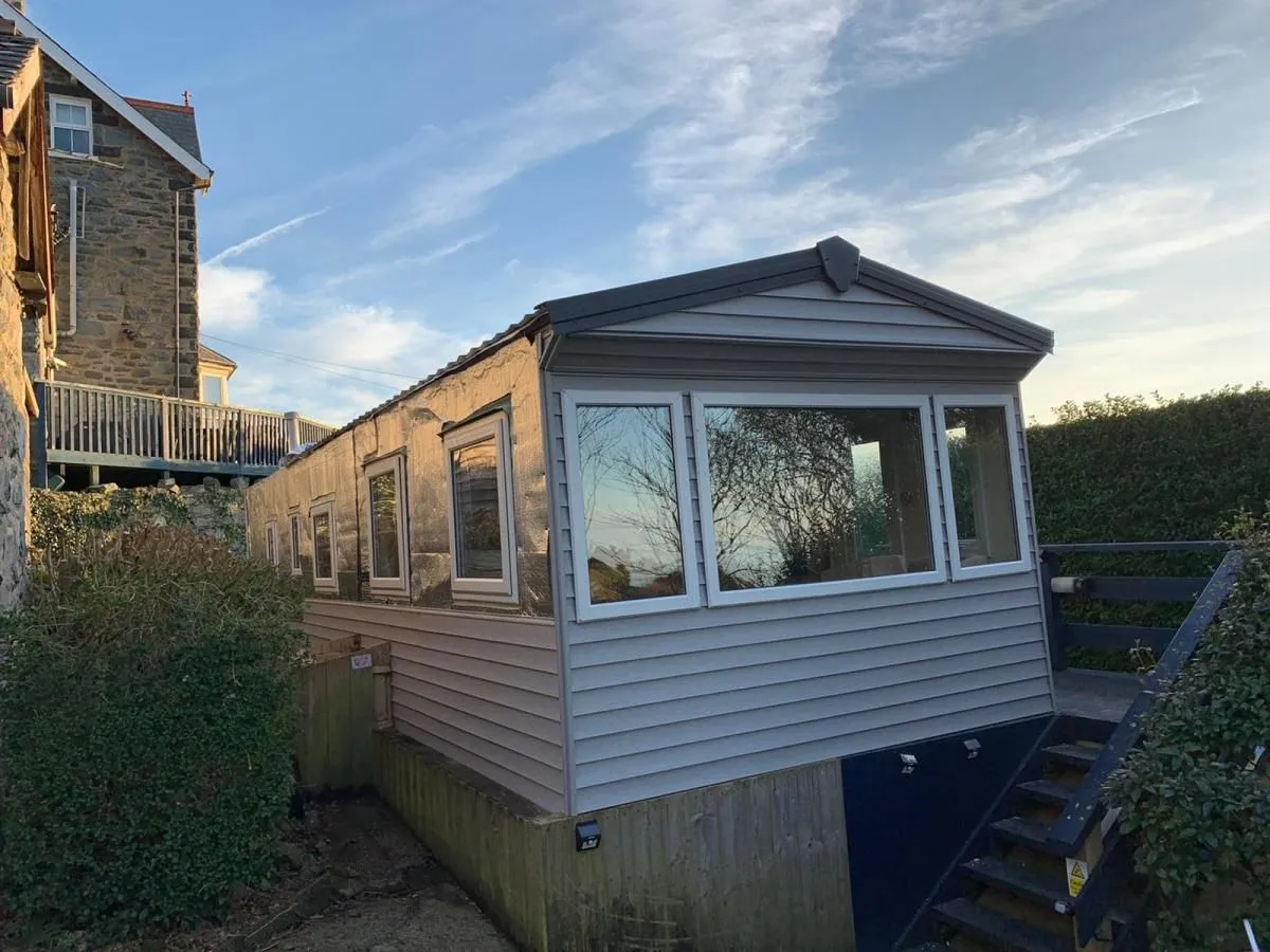 Business 5 image OIP LIMITED