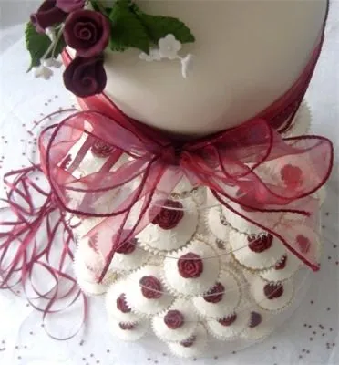 Business 54 image MEGBERRY CUPCAKES