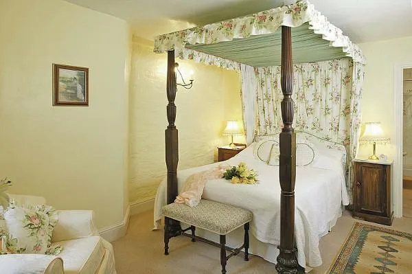 Business 3 image CHESTERGATE BASEMENT TRANSFORMATIONS