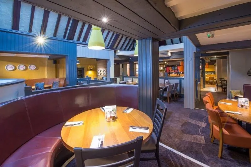 Business 8 image COUNTESS WEAR BEEFEATER