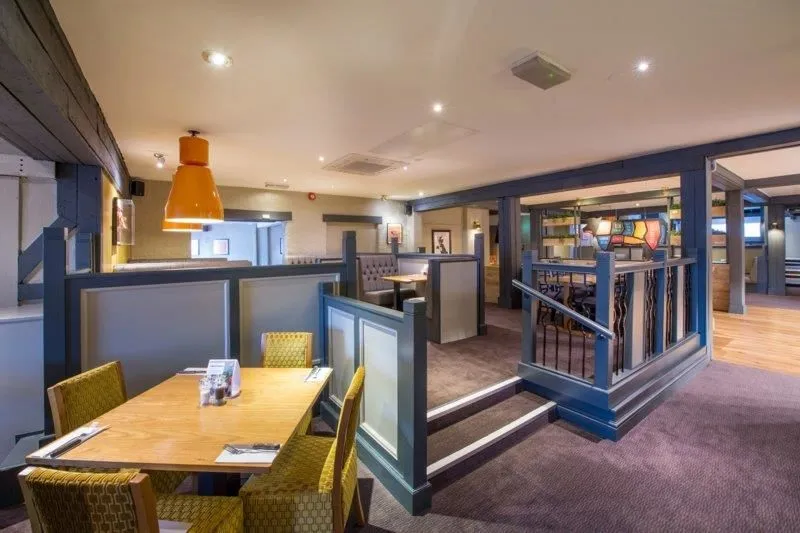 Business 12 image COUNTESS WEAR BEEFEATER