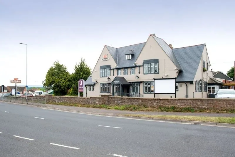 Business 17 image COUNTESS WEAR BEEFEATER