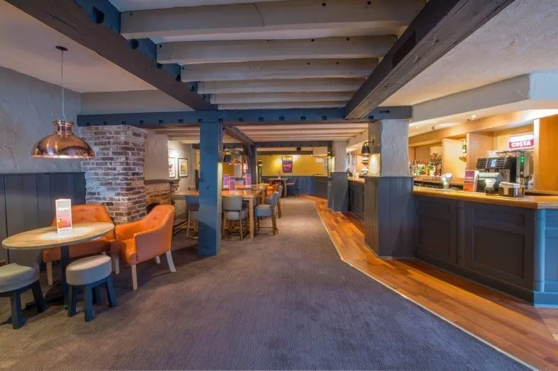 Business 18 image COUNTESS WEAR BEEFEATER